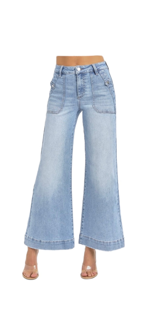 Light High Rise Cropped Jeans